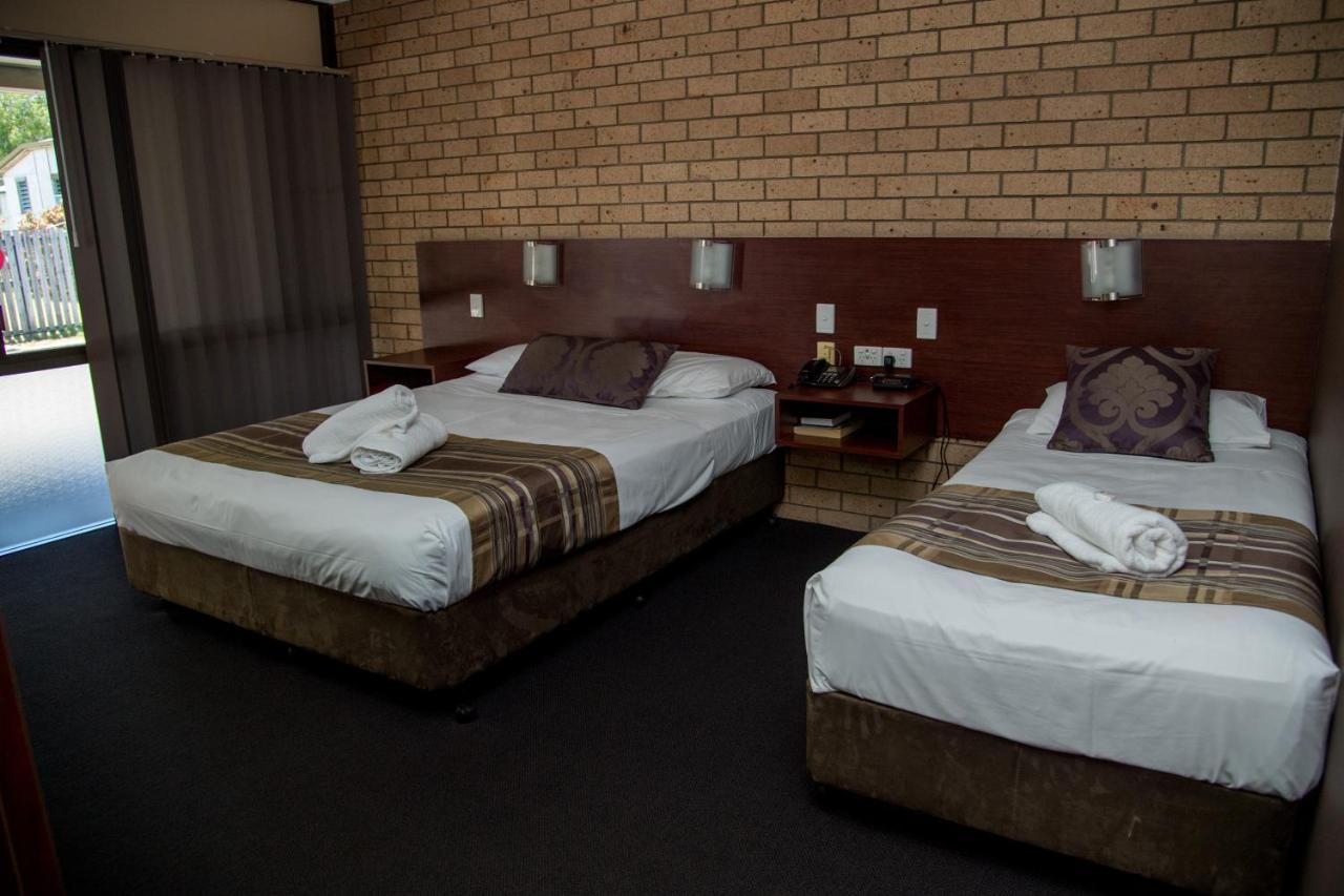 Sarina Motor Inn Экстерьер фото