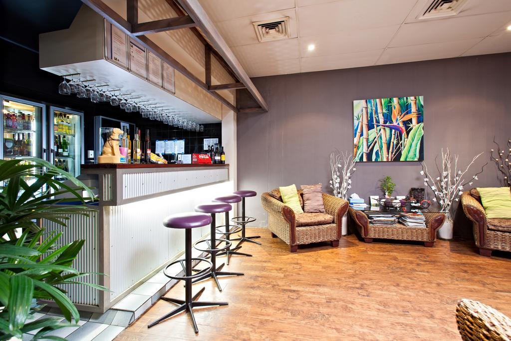 Sarina Motor Inn Экстерьер фото